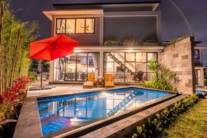 Front of property - Maple Ridge Ubud Villas (Ubud)