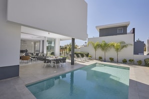 Piscina externa