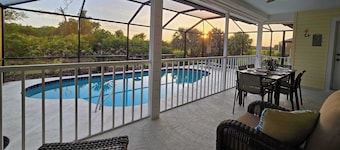 Sunshine Retreat: SW facing pool, 2 En-Suites #36