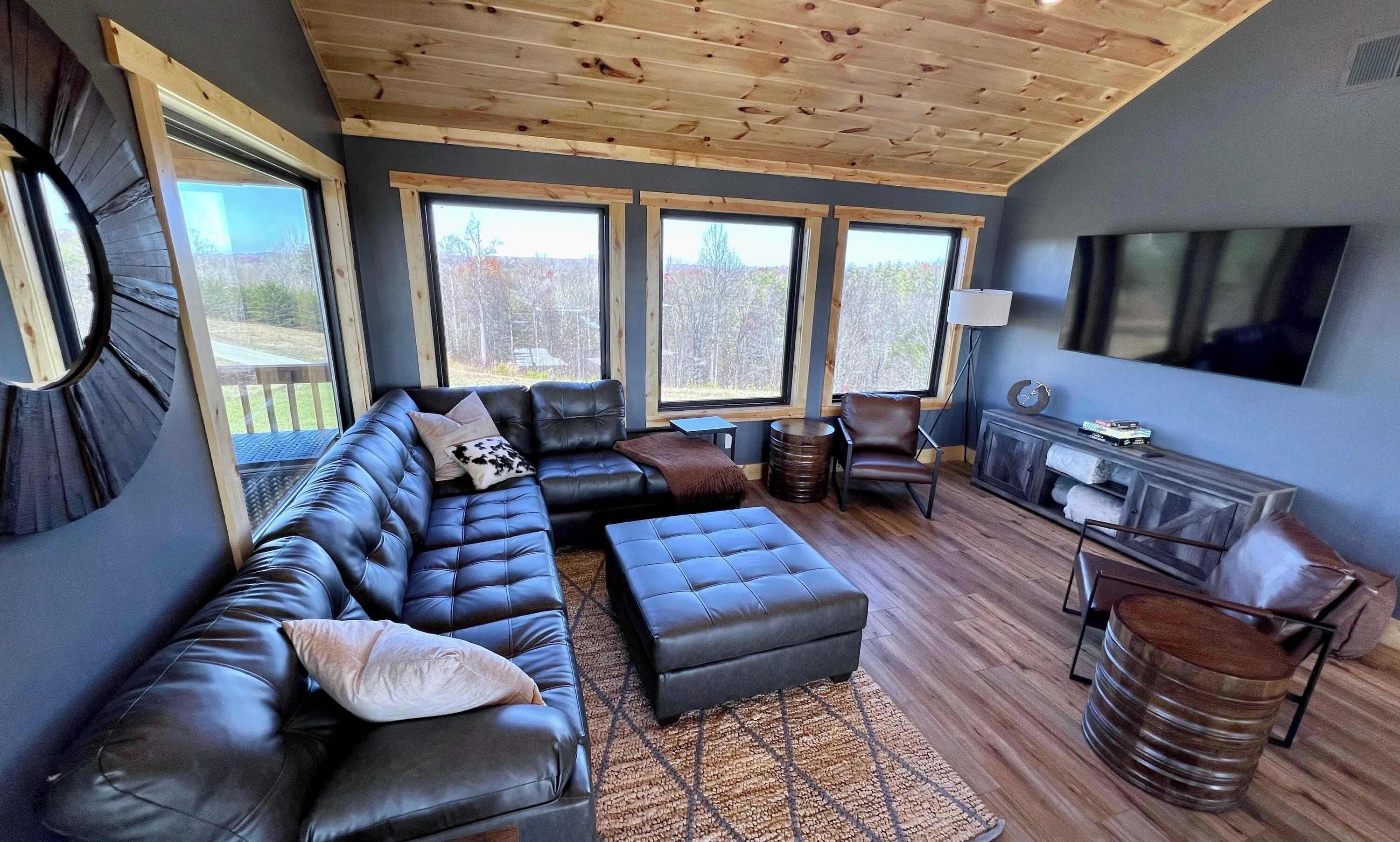 Televisión y chimenea 