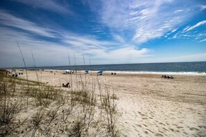 On the beach - Carolina Surf: 3BR Condo w/ Stunning Ocean Views (Carolina Beach)