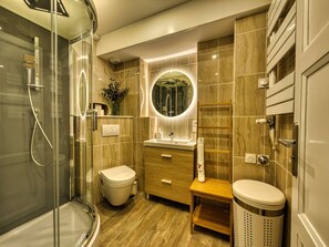 Een douche, een haardroger, een bidet