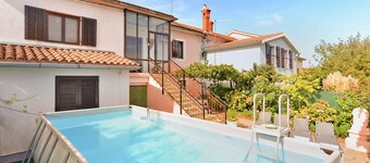Holiday apartment with air conditioning