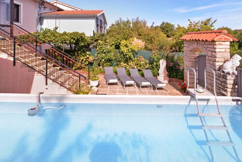 Holiday apartment with air conditioning
