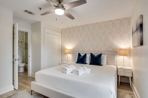 1 habitación, tabla de planchar con plancha, wifi gratis y ropa de cama