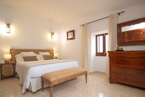 3 soverom, strykejern/-brett, wi-fi (inkludert) og sengetøy