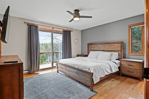 4 Schlafzimmer, Schreibtisch, Bügeleisen/Bügelbrett, kostenloses WLAN