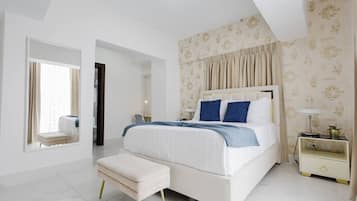 2 bedrooms, desk, iron/ironing board, WiFi