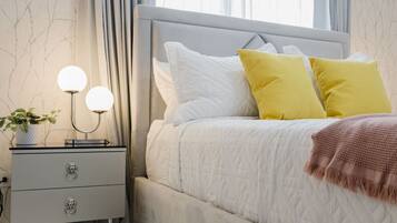 2 slaapkamers, een bureau, een strijkplank/strijkijzer, wifi