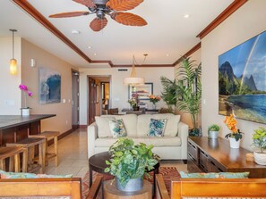 Smart TV - Summer Reduced! Gorgeous Ocean and Pool View Villa O503! (Kapolei)