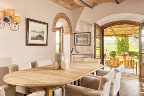 Dining - Val D'Orcia, near Siena and Montalcino: villa, panorama and pool (Buonconvento)