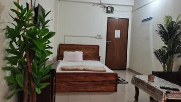 Phòng đôi Deluxe | Bàn, truy cập Internet không dây miễn phí, bộ trải giường