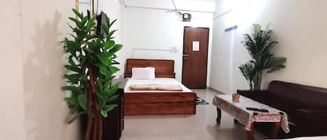 1 kamar tidur, meja kerja, Wi-Fi gratis, dan seprai linen
