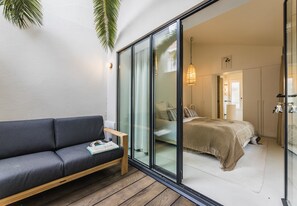 5 quartos, escrivaninha, ferros/tábuas de passar roupa, Wi-Fi