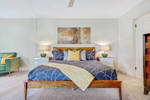 2 bedrooms, desk, iron/ironing board, free WiFi - The Velvet Palm: Modern Retreat + Resort Amenities (Palm Desert)