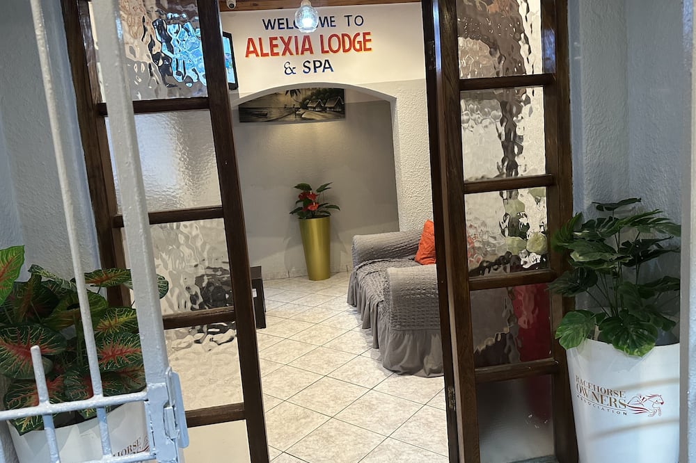 ALEXIA LODGE