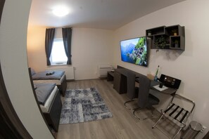 Select Comfort beds, minibar, in-room safe, free WiFi