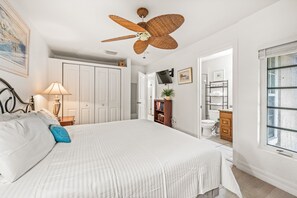 2 bedrooms, internet, bed sheets