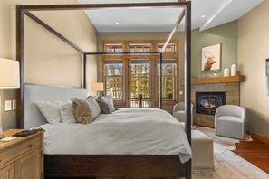 4 chambres, bureau, accès Internet, draps fournis