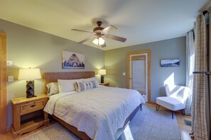 House (4 Bedrooms) | Interior - Blowing Rock Escape w/ Covered Deck & Fire Pit (Blowing Rock)