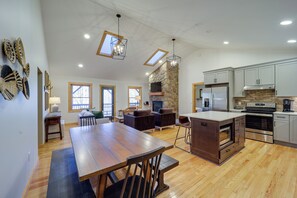 House (4 Bedrooms) | Interior - Blowing Rock Escape w/ Covered Deck & Fire Pit (Blowing Rock)