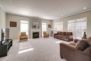 House (4 Bedrooms) | Interior
