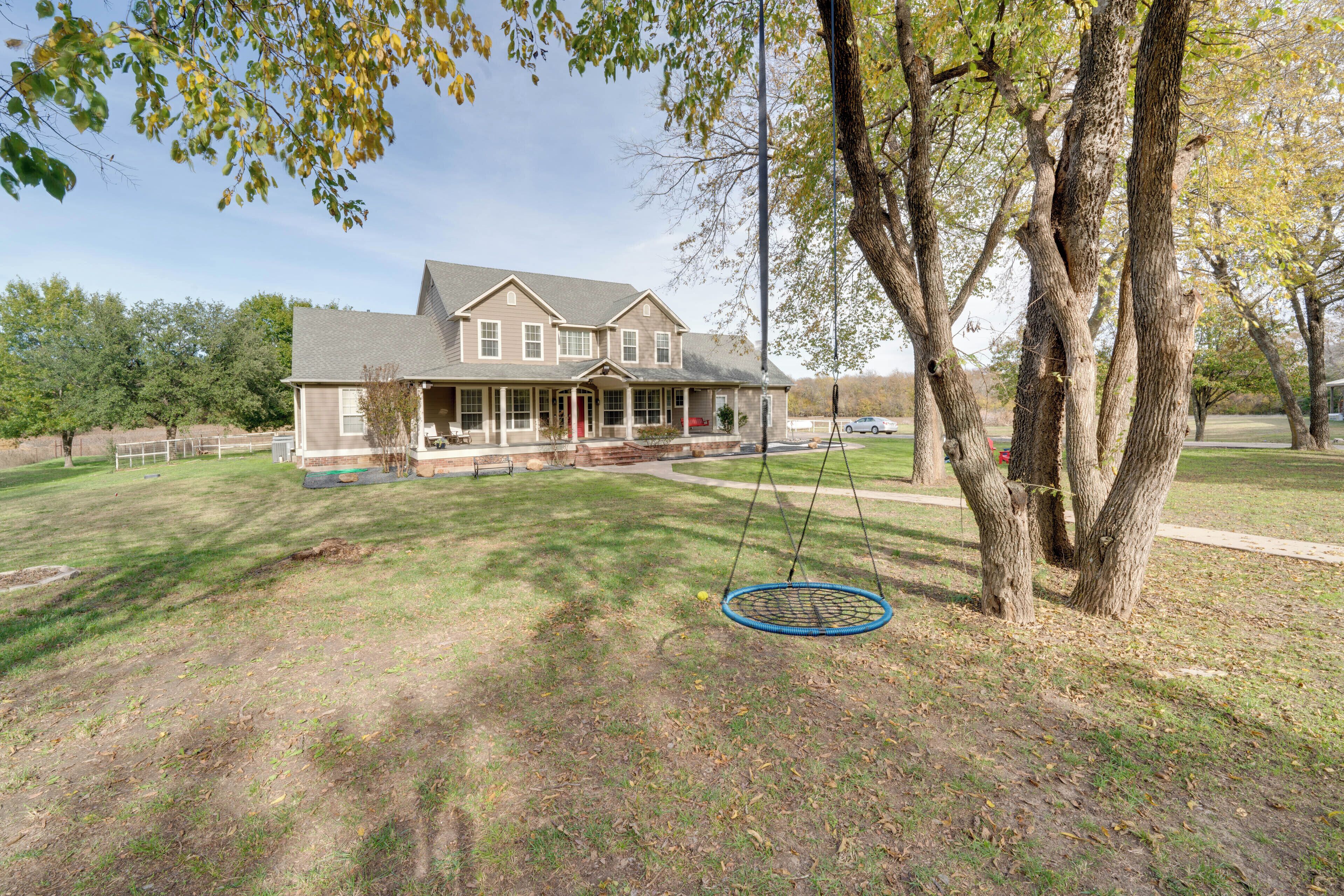 House (4 Bedrooms) | Interior