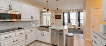 Spacious Anna Getaway w/ Pool Near Dtwn Mckinney!