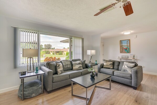House (3 Bedrooms) | Interior - Screened Lanai & Pool: Remodeled Cape Coral Home! (Cape Coral)