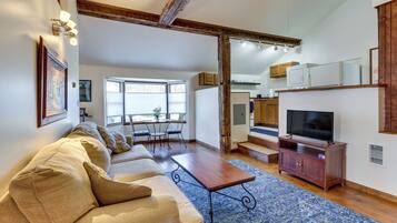 House (1 Bedroom) | Interior