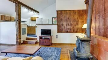 House (1 Bedroom) | Interior