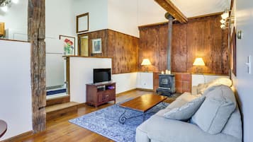 House (1 Bedroom) | Interior