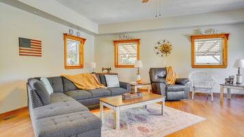 House (2 Bedrooms) | Front of property