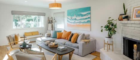 House (4 Bedrooms) | Depan hartanah