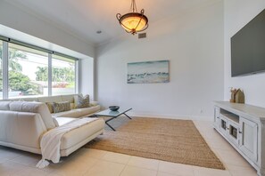 House (4 Bedrooms) | Interior - Canal Access & Pool: Lighthouse Point Getaway! (Pompano Beach)