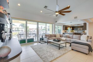 單棟房屋 (4 Bedrooms) | 內部
