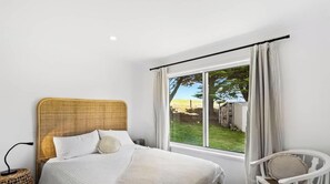 3 slaapkamers, een strijkplank/strijkijzer, wifi, beddengoed