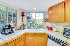House (4 Bedrooms) | Interior - Spacious Idyllwild Home w/ Mountain Views! (Idyllwild)