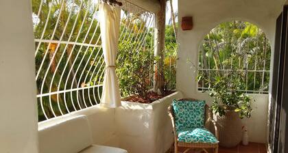 Large Secure 2 Bedroom Apartment with large pool steps to Mullins Beach