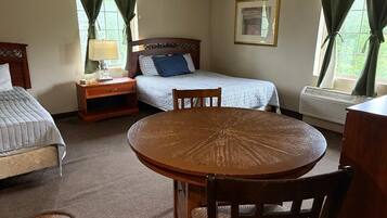 Standard Double Room, 2 Queen Beds | WiFi (free), bed sheets