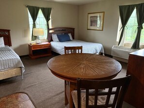 Standard Double Room, 2 Queen Beds