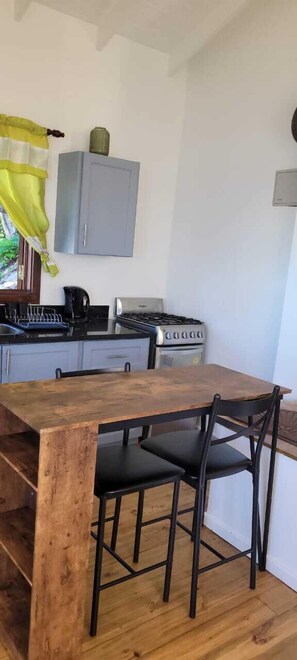Deluxe Villa, 1 Queen Bed, Mountain View, Executive Level | Private kitchen | Electric kettle, blender, toaster oven, eco-friendly cleaning products