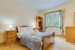 Appartement Ville | 2 chambres, fer et planche à repasser, Wi-Fi gratuit