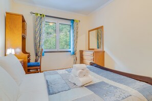 City Apartment | 2 bedrooms, iron/ironing board, free WiFi - Isabel Apartment (Ribeira Brava)