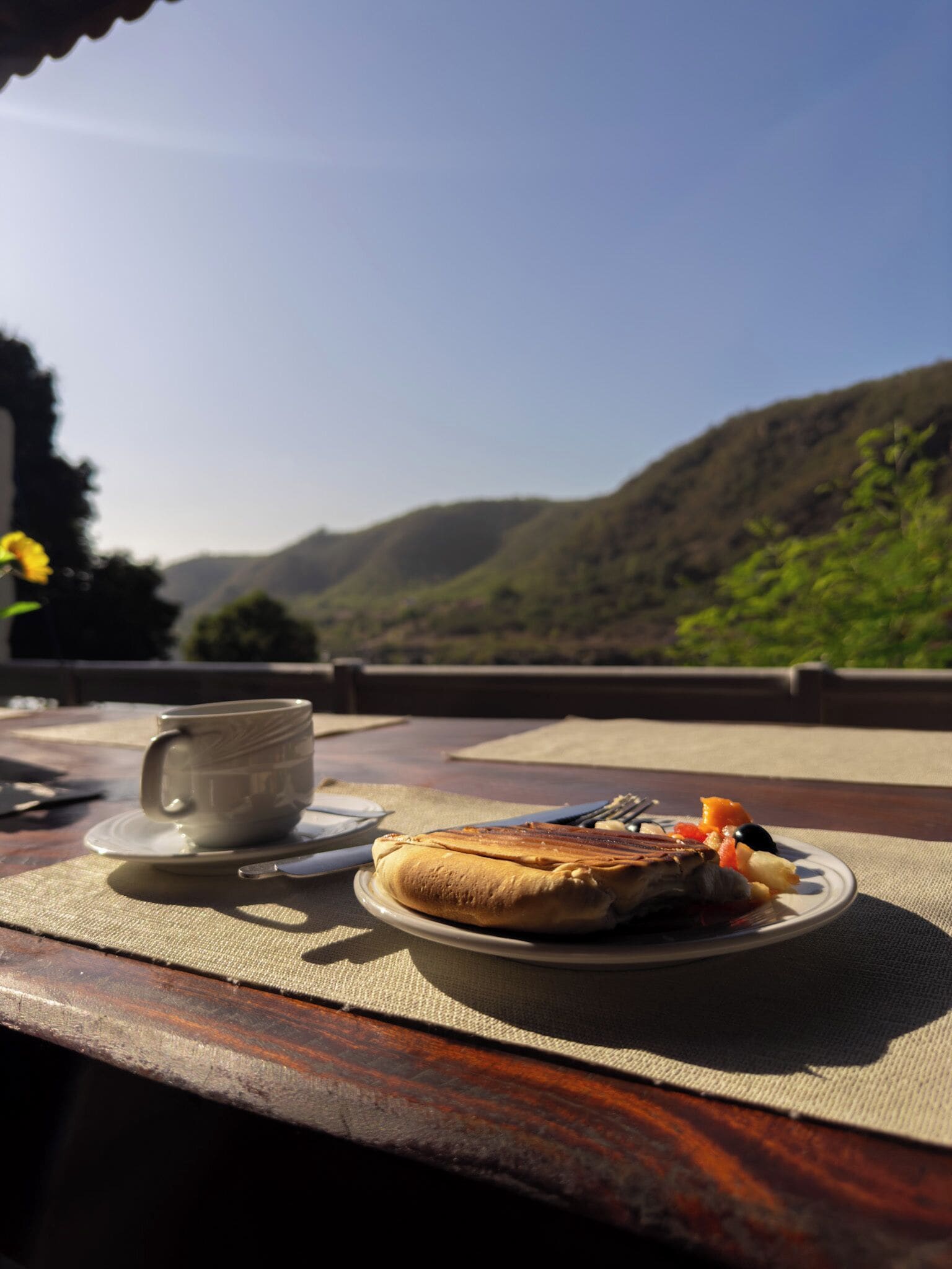 Free daily local cuisine breakfast 