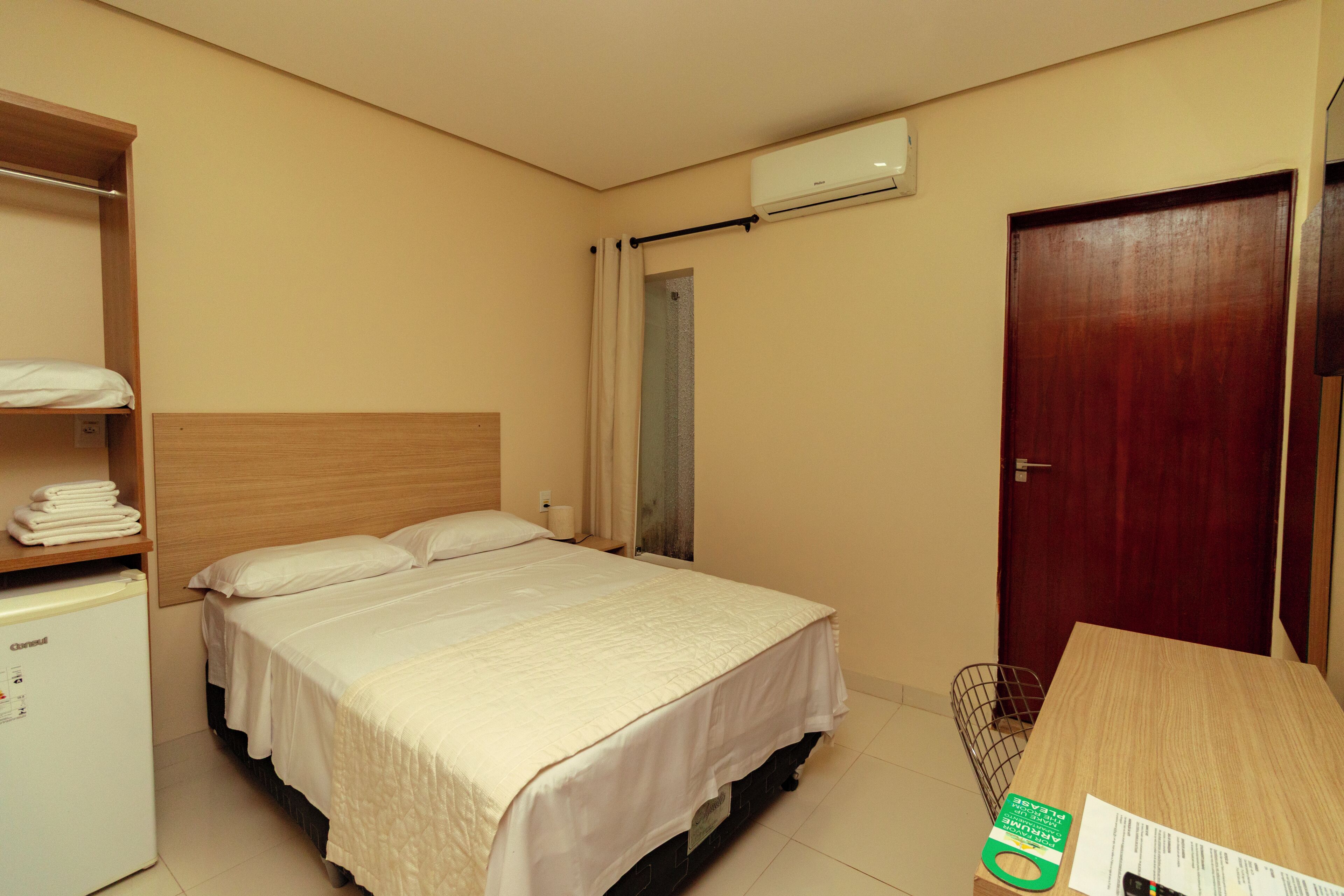 Suite, 1 Double Bed, Non Smoking | Premium bedding, pillow-top beds, individually furnished, desk