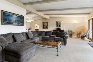 TV, fireplace - The Lake House on Powers |Grassy Frontage |Lakeside Deck |Rec Room w/Pool Table & Bar |Fire Pit (Genoa City)