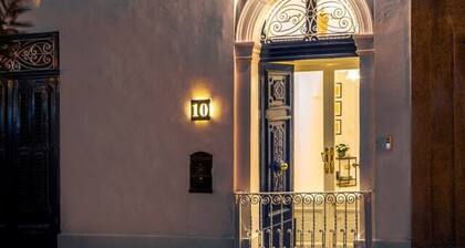 Traditional Room with Private Maltese Balcony