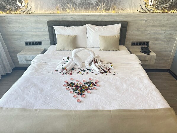 Suite Deluxe | 1 dormitori, roba de llit d'alta qualitat, minibar i escriptori