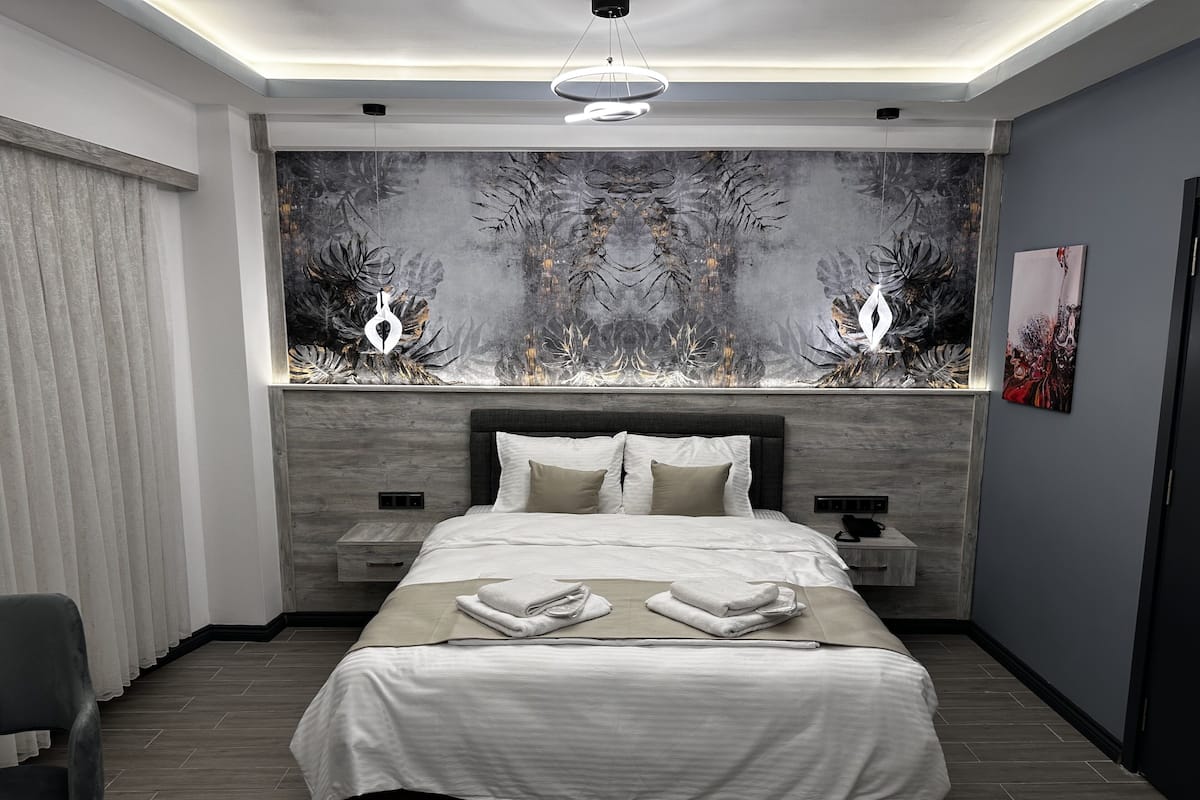Klassieke suite | 1 slaapkamer, luxe beddengoed, een minibar, een bureau
